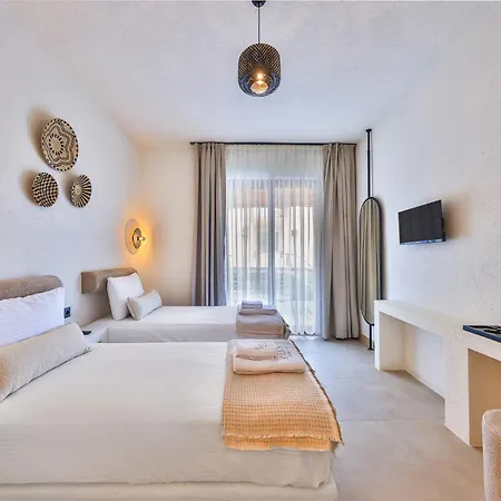 Yazz Hotel *